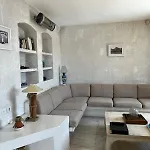 Apartament Castle81homes White , Sea View House *