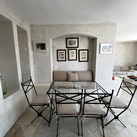 Castle81homes White , Sea View House * Μαρμαρίς